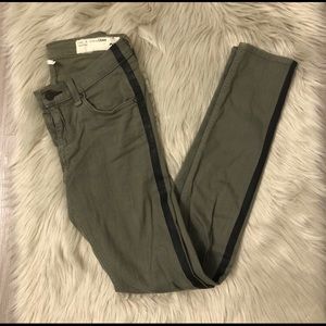 **SOLD** Rag and bone/jean tuxedo skinny jeans